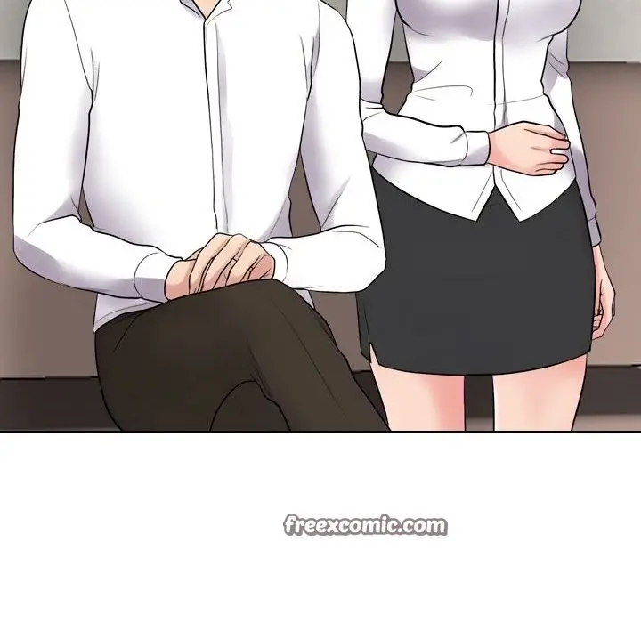 漫画《同事换换爱》第219话第126张图